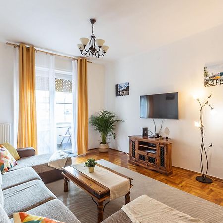 Bright & Spacious Riverside Apartment With Balcony Budapest Kültér fotó